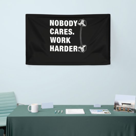 Niemand kümmert sich darum, härter am Funny Gym zu Banner (Messeveranstaltung)