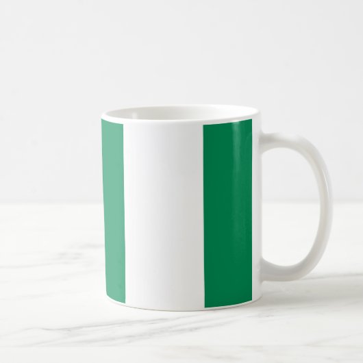 nigerianische Flaggenstolze Tasse (Rechts)