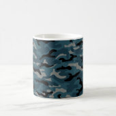 Night Blue Camouflage Camouflage Kaffeetasse (Mittel)