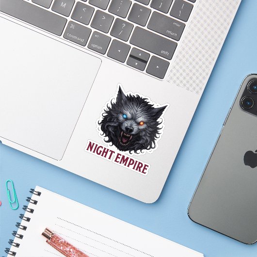 Night Empire Wolf Sticker - Custom Cut Vinyl Decal (Laptop mit iPhone)