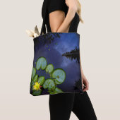 "Night Lily" Tragetasche Tasche (Von Nahem)