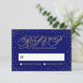 Night Sky Gold Stars Extravagant Wedding RSVP Karte (Stehend Vorderseite)