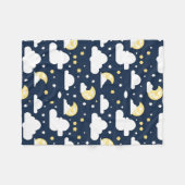 Night Sky mit Sternen, Mond und Wolken Fleecedecke (Vorderseite (Horizontal))