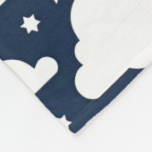 Night Sky mit Sternen, Mond und Wolken Fleecedecke (Ecke)