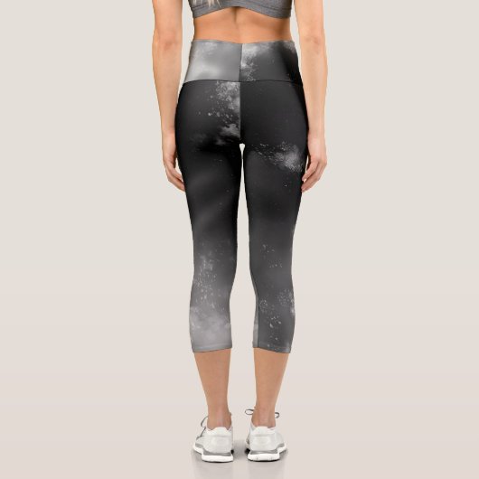 Night Sky Smoke Capri Leggings (Rückseite)