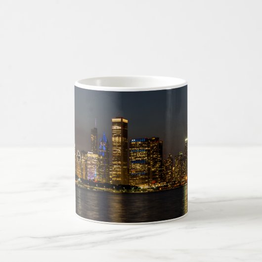 Night Skyline Chicago Pano Tasse (Mittel)