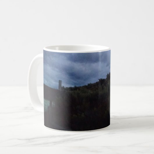 Night Visitor Mug Kaffeetasse (Vorderseite Links)