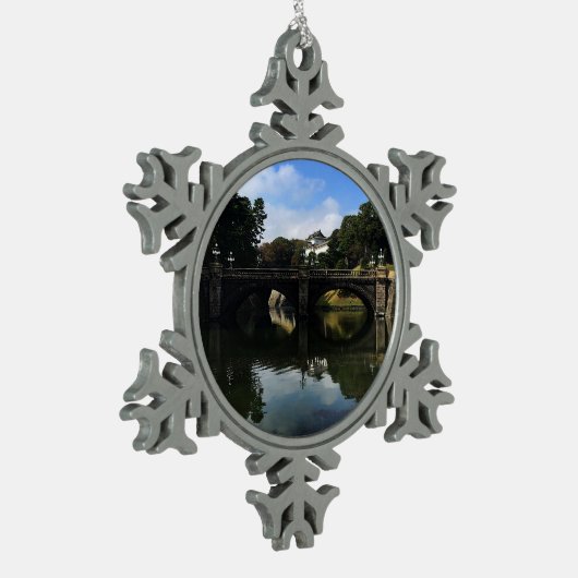 Nijubashi Bridge, Tokyo Imperial Palace #1 Schneeflocken Zinn-Ornament (Links)