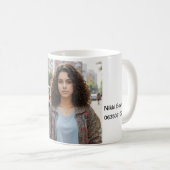 Nikki Bowman Tasse, 11 oz Kaffeetasse (VorderseiteRechts)