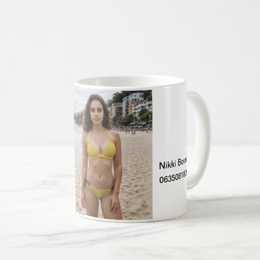 Nikki Bowman Tasse, 11 oz Kaffeetasse (VorderseiteRechts)