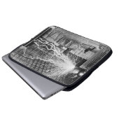 Nikola Tesla an seinem Colorado- SpringsLabrador, Laptopschutzhülle (Vorne Knopf)
