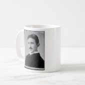 Nikola Tesla-Porträt Kaffeetasse (Vorderseite Links)