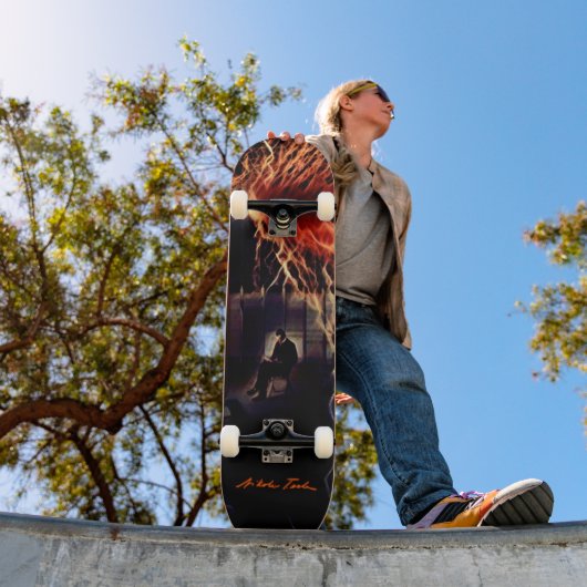 Nikola Tesla Voltage Released Vintage Art Skateboard (Außen 1)