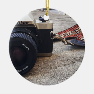 Nikon-Filmkamera Keramikornament