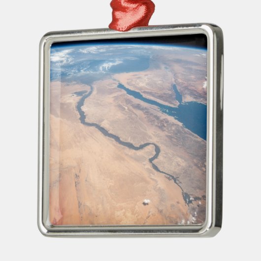 Nil, Rotes Meer und Mittelmeer. Ornament Aus Metall (Links)