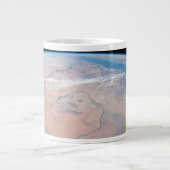 Nile River Winding Northward neben dem Roten Meer Jumbo-Tasse (Vorderseite)
