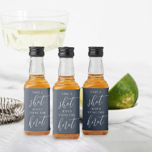 Nimm einen Schluck, sie heiratet - Junggesellinnen Alkoholflaschenetikett