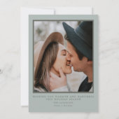 NINA Modern Boho Sage Green Foto Weihnachtskarte Einladung (Rückseite)