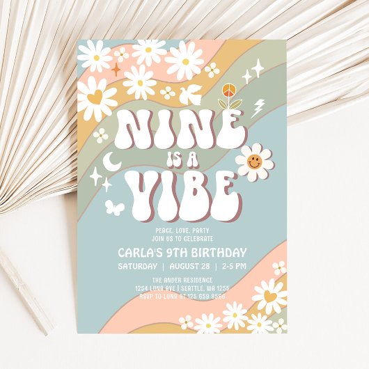NINE ist ein Vibe Daisy Hippie 70er Retro Birthday Einladung