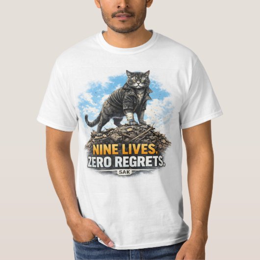 Nine Lives Zero Regrets | Cool Tough Cat T-Shirt | (Vorderseite)