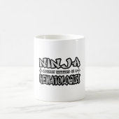 Ninja... Hämatologe Kaffeetasse (Mittel)