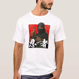 Ninja in Schwarz mit Kanji und rotem Hintergrund T-Shirt