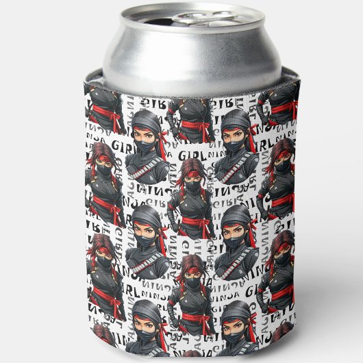 Ninja-Mädchen Anime mit Textmuster-Design Dosenkühler