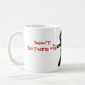 Ninja mit der strickende Nadel-Tasse Kaffeetasse (Links)