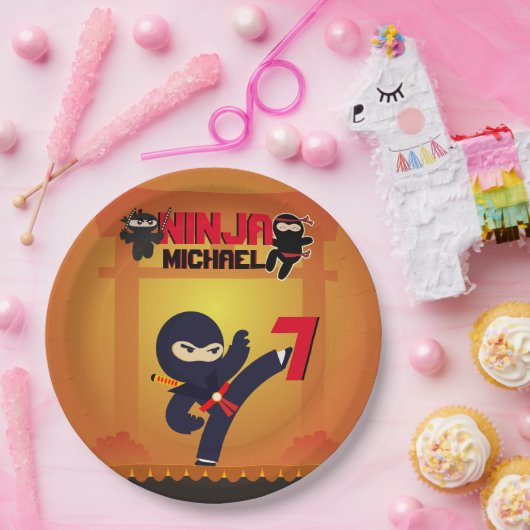 NINJA Movie Star Warrior Kicking it Karate Party Pappteller (Party)