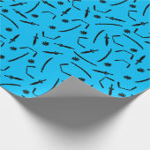 Ninja-Schwert und Zubringer-Sternen-Muster Schwarz Geschenkpapier (Ecke)