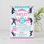 Ninja Warrior Girls Geburtstagsparty Obstacle Kurs Einladung (Stehend Vorderseite)