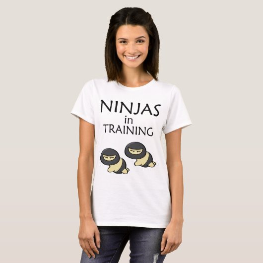 Ninjas in der Ausbildung T-Shirt (Vorne ganz)