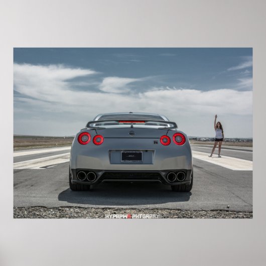Nissan GT-R bereit zu rennen Poster (Vorne)