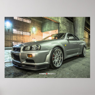 Nissan Skyline GT-r R34 in im Stadtzentrum Poster