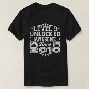 Niveau 9 setzte fantastischen seit 2010 9. T-Shirt