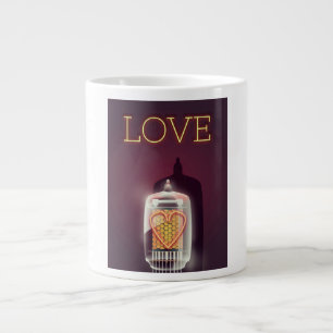 Nixie Tube 'Liebe' Vintage Poster Jumbo-Tasse