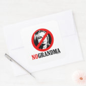 NO GRANDMA HILLARY QUADRATISCHER AUFKLEBER (Umschlag)