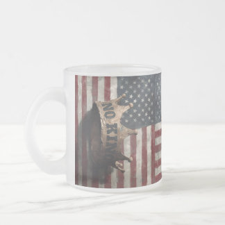 No King – Distressed Crown with American Flag Mattglastasse