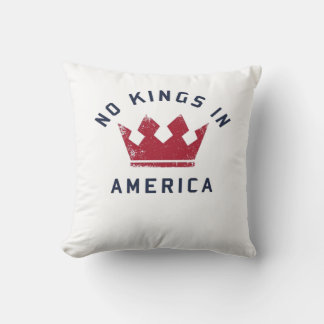 No Kings In America Anti Fascism USA Classic Kissen
