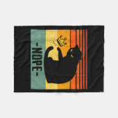 No Kings In America Black Cat Funny Cat Kicking Cr Fleecedecke (Vorderseite (Horizontal))