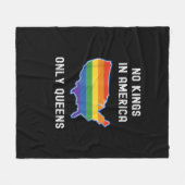 No Kings In America Only Queens Funny Queer Gay Pr Fleecedecke (Vorderseite (Horizontal))