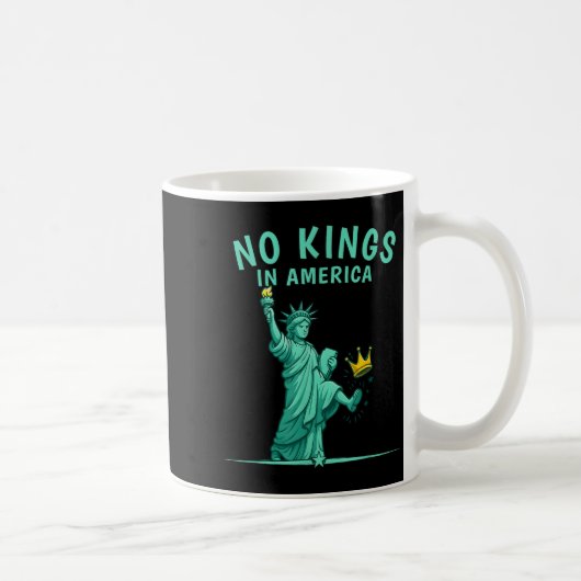 No Kings In America _ Patriotic Litical Design  Kaffeetasse (Rechts)