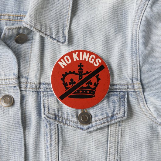 No Kings Protest Symbol Button (Beispiel)