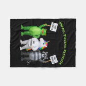 No Kings Unpaid Peaceful Protester Frog And Unicor Fleecedecke (Vorderseite (Horizontal))