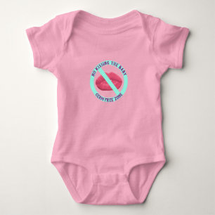 No Kissing Baby Sign Baby Baby Strampler