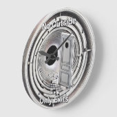 No outside only exits Wall Clock Große Wanduhr (Winkel)