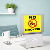 No Smoking Custom-Cut Vinyl Sticker (Laptop auf Schreibtisch)
