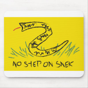 No Step on Snek Gadsden Flag Mousepad