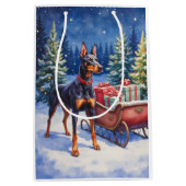 Noble Doberman Guarding Christmas Sleigh Winter Mittlere Geschenktüte (Vorderseite)