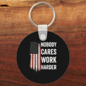 Nobody Cares Work Harder Motivational Workout Gym Schlüsselanhänger (Vorderseite)